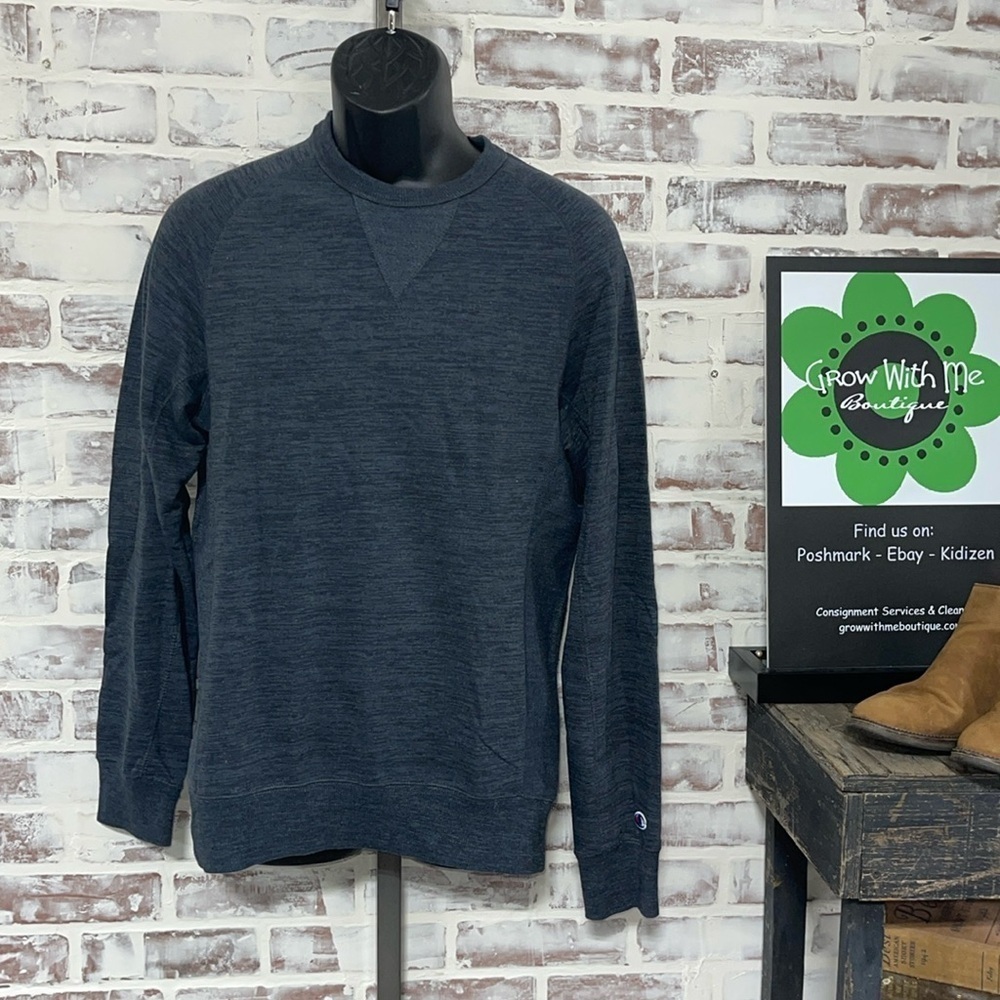 Champion pullover shirt adult small